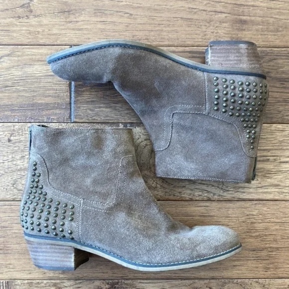 Marc Fisher Zen Studded Suede Ankle Boots Booties Brown Leather Womens Size 8 - Picture 1 of 13